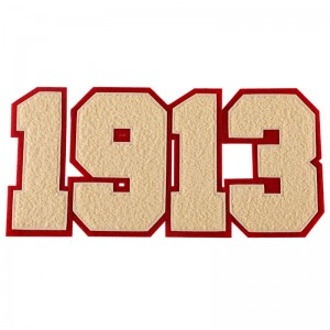 Customized chenille patch with soft and attractive touch